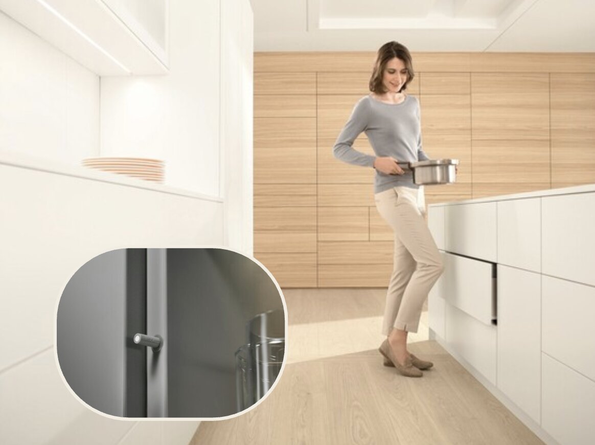 Bản lề không bật CLIP top kết hợp cơ chế TIP-ON tạo nên thiết kế nội thất không tay nắm