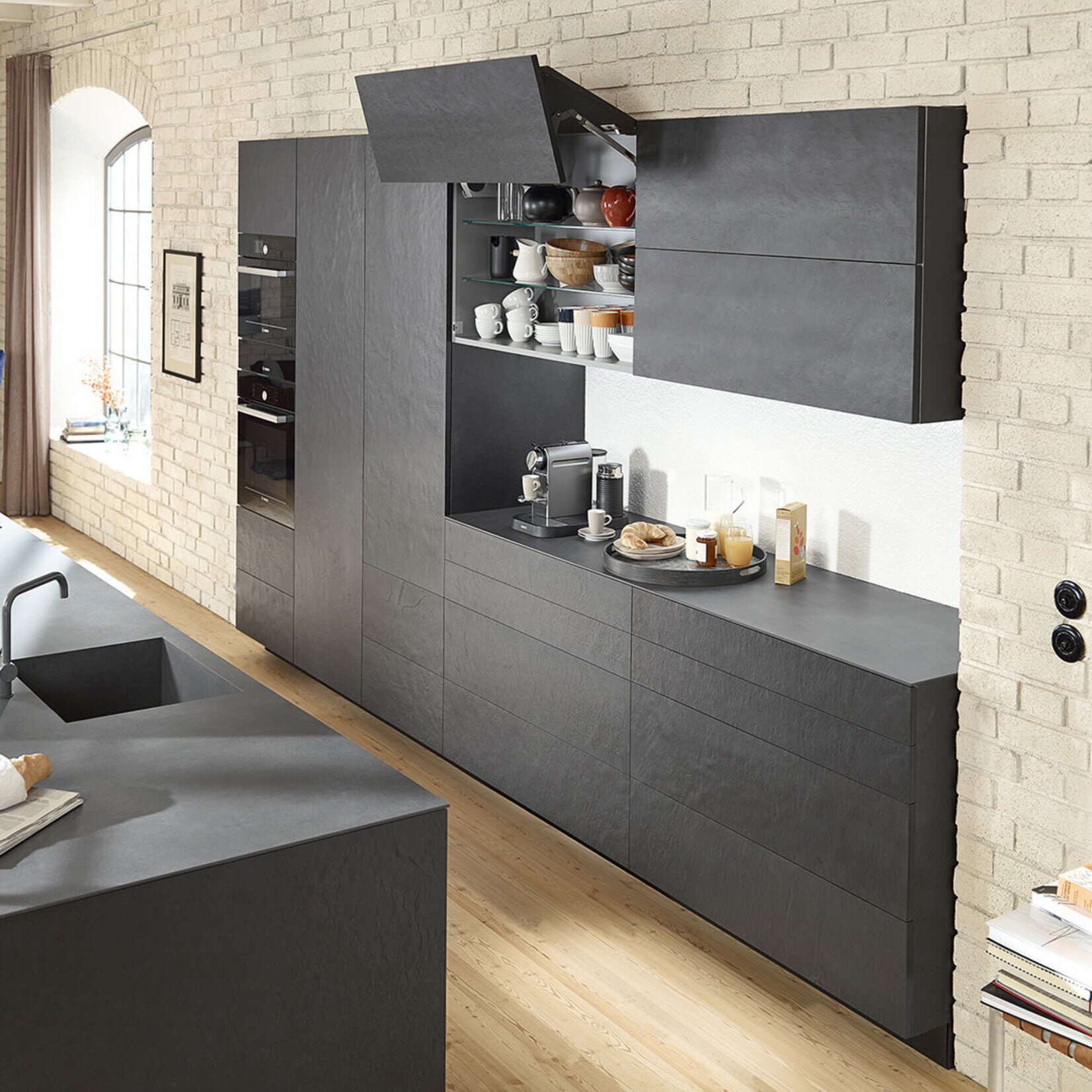 Mua tay nâng Blum AVENTOS HF 39 chính hãng tại Hưng Thành