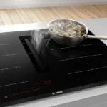 (82cm,7.4kW) Bếp từ tích hợp hút mùi BOSCH Series 8 PXX875D67E, 4 vùng nấu