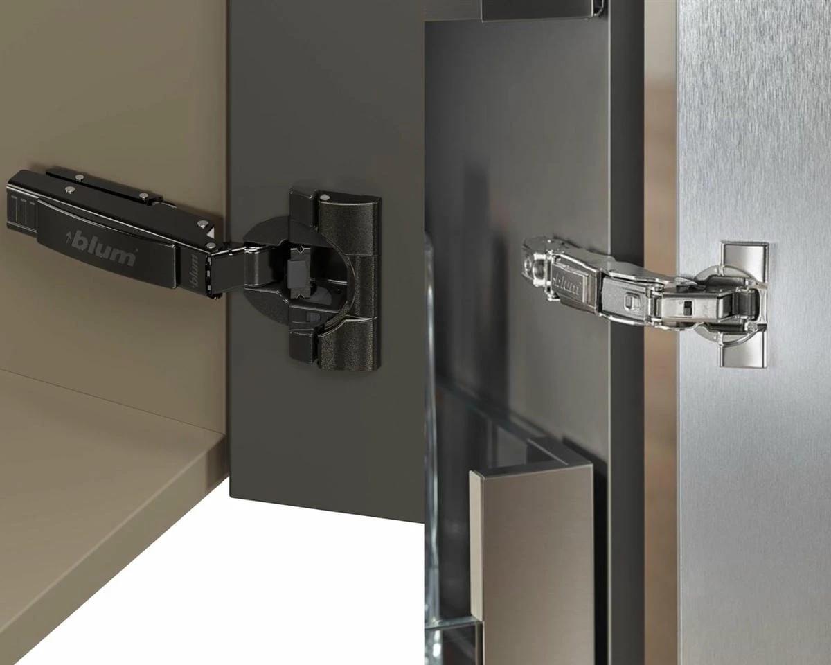 Bản lề giảm chấn Blum có 2 màu, phù hợp với nhiều không gian nội thất