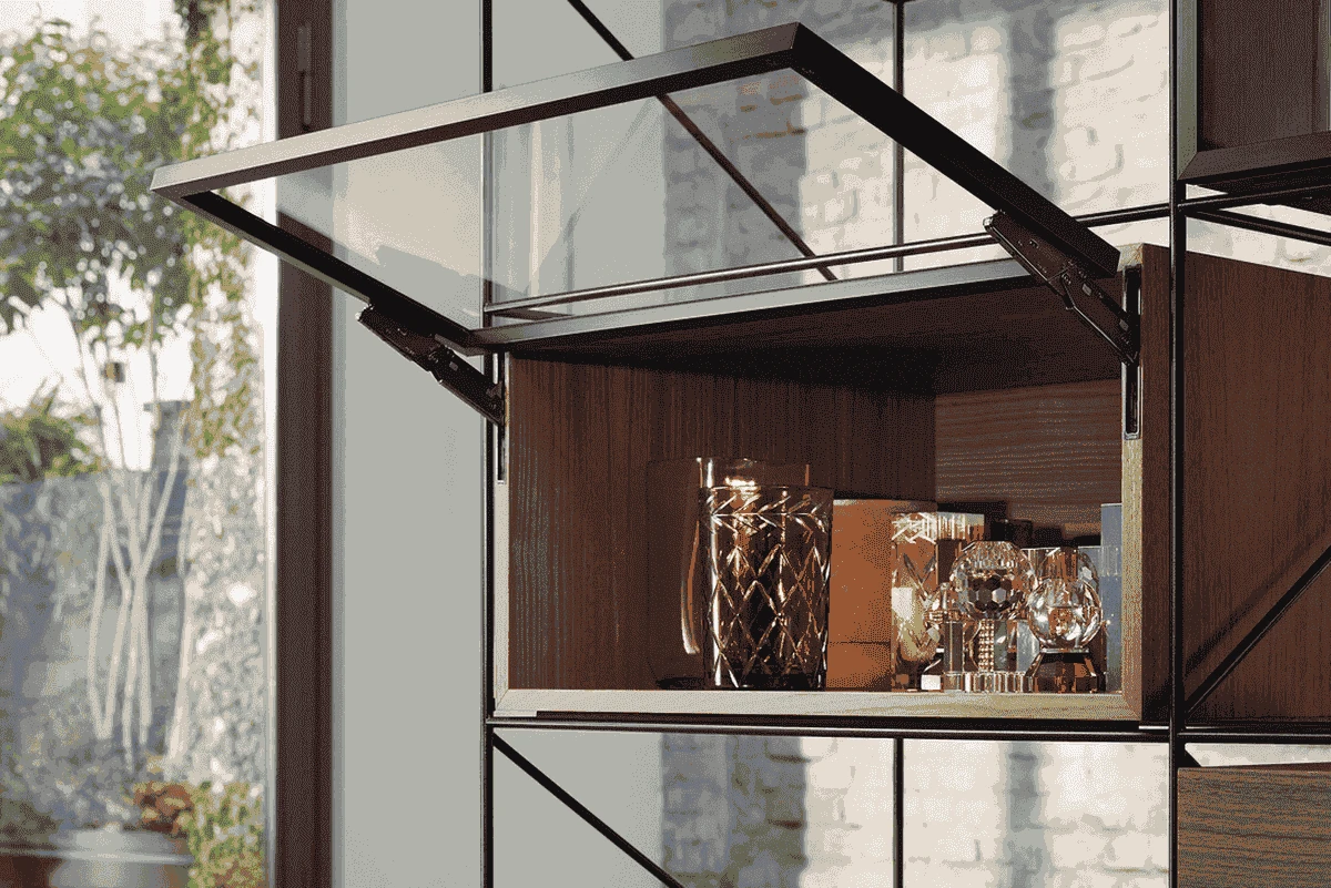 AVENTOS HKi là dòng tay nâng mở vuông góc cao cấp của Blum