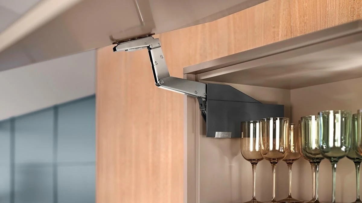 Gia dụng Hưng Thành là địa chỉ uy tín chuyên cung cấp các sản phẩm tay nâng Blum chính hãng